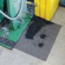 PIG MAT240 INDUSTRIAL UNIVERSAL ABSORBENT MAT PADS HEAVYWEIGHT 100 PADS PER BOX