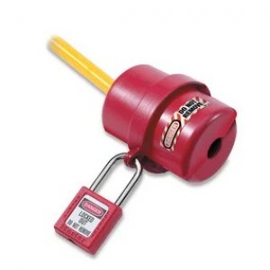 MASTER LOCK PLUG LOCK OUT (120V-240V)