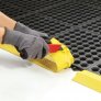 PIG FLM1034 BEVELED YELLOW SAFETY EDGE FOR MODULAR ANTI-FATIGUE DRAINAGE MAT
