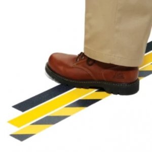 NEW PIG FLM640 NON-SKID STEP TAPE 2